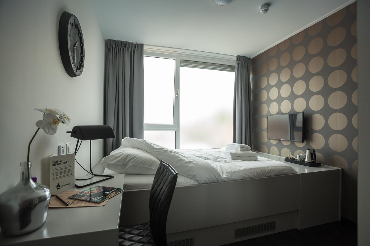 Stravinsky Slapen Hotel เฮงเงโล ภายนอก รูปภาพ